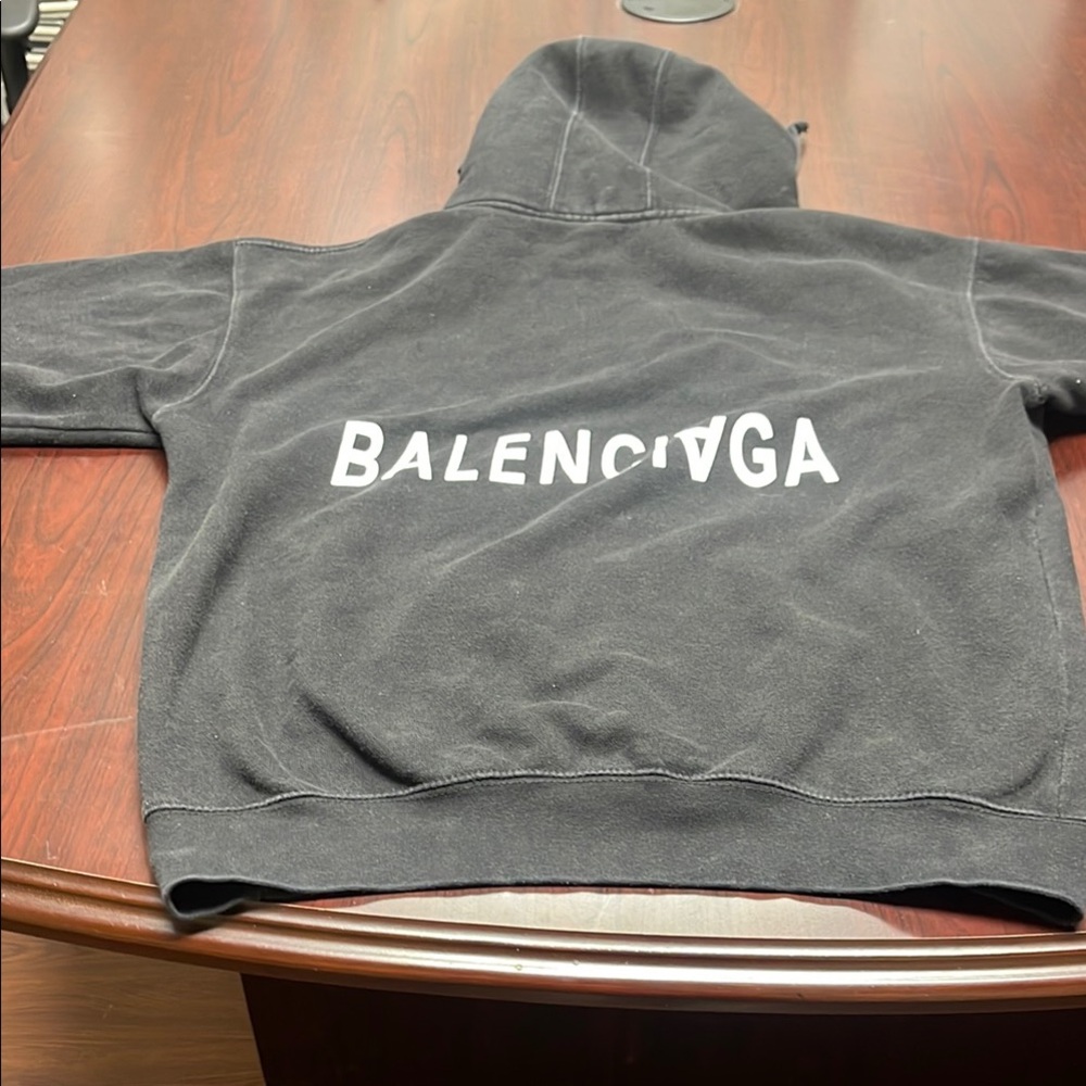##123, Size M, Black Hoodie - Picture 9 of 9
